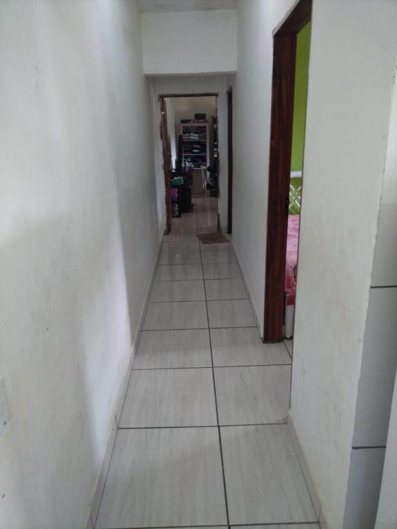  casa com dois quartos churrasqueira wi-fi e estacionamento para dois carros