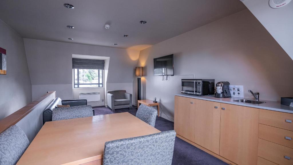 
Tower Suite with Two Queen Beds
