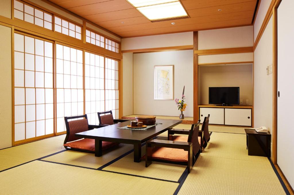 ＪＲホテルクレメント高松にあるテレビまたはエンターテインメントセンター