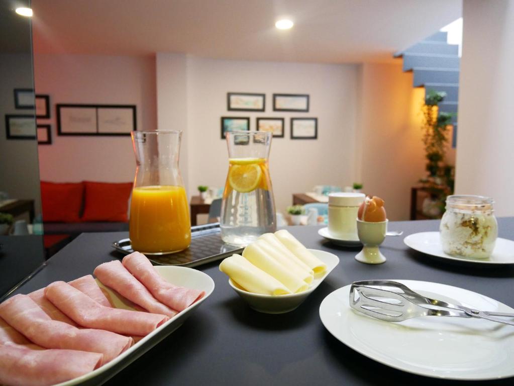 Comida no cama e café (B&B) ou em algum lugar perto