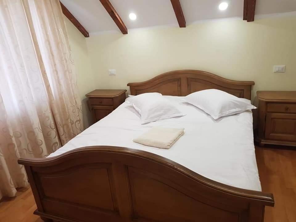 Vila Grecu - Twin Room With Balcony