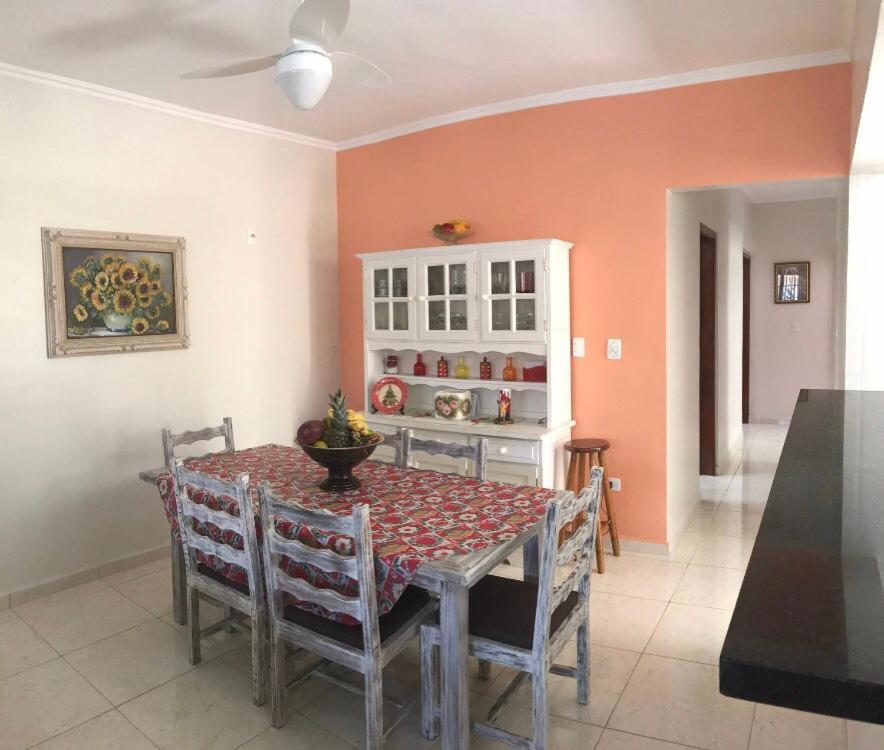  Confortável casa de praia em Peruíbe.