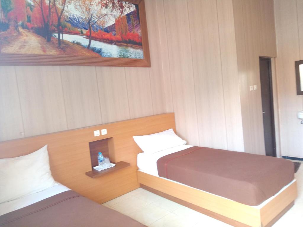 Hotel Kencana Rembang - Habitación Doble O Gemela Estándar