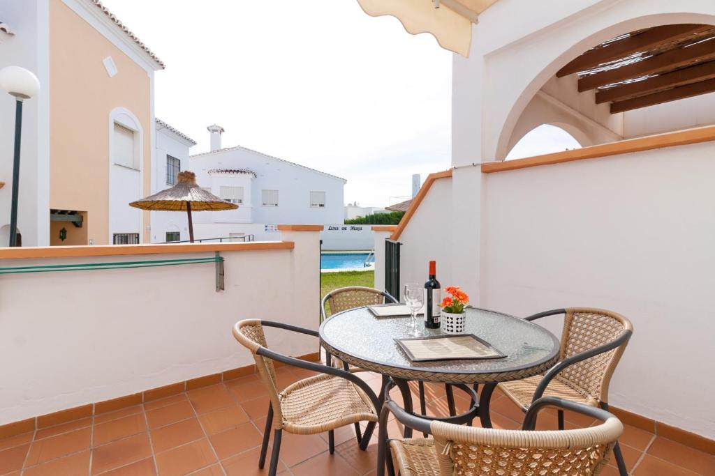 Balkón alebo terasa v ubytovaní Apartamentos Luna de Nerja