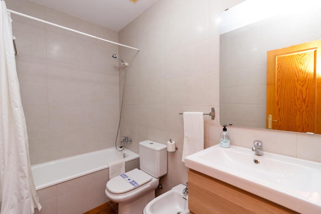 Kúpeľňa v ubytovaní Apartamentos Luna de Nerja