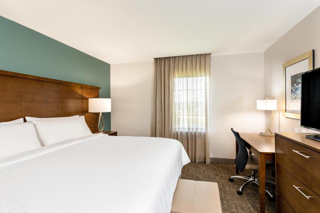 Staybridge Suites - Fort Lauderdale Airport - West, an IHG Hotel - Queen Suite - Non-fumeur