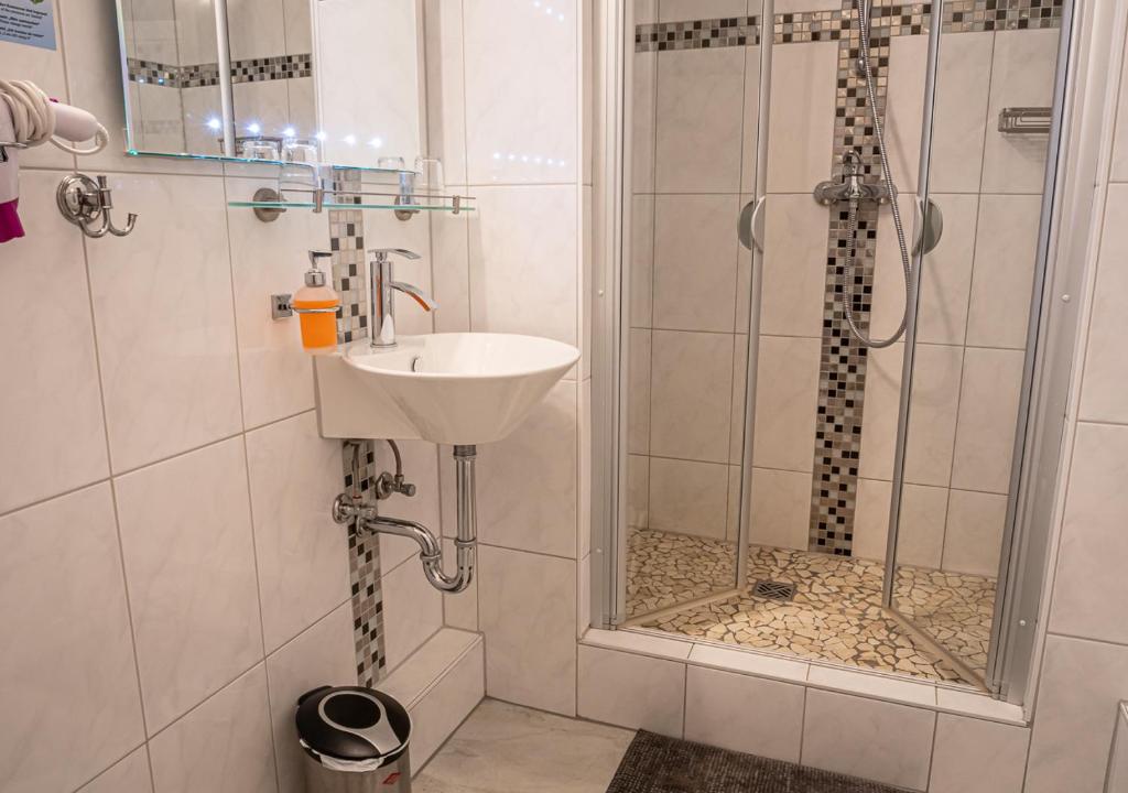 Hotel Bouzid - Laatzen - Resim 34