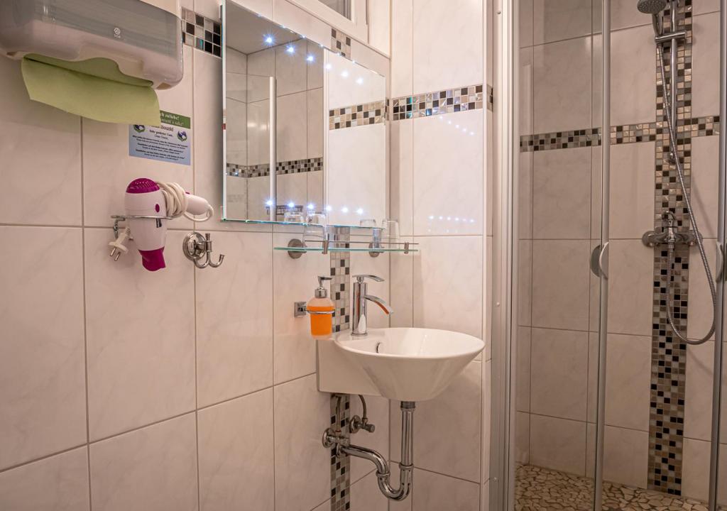 Hotel Bouzid - Laatzen - Resim 39