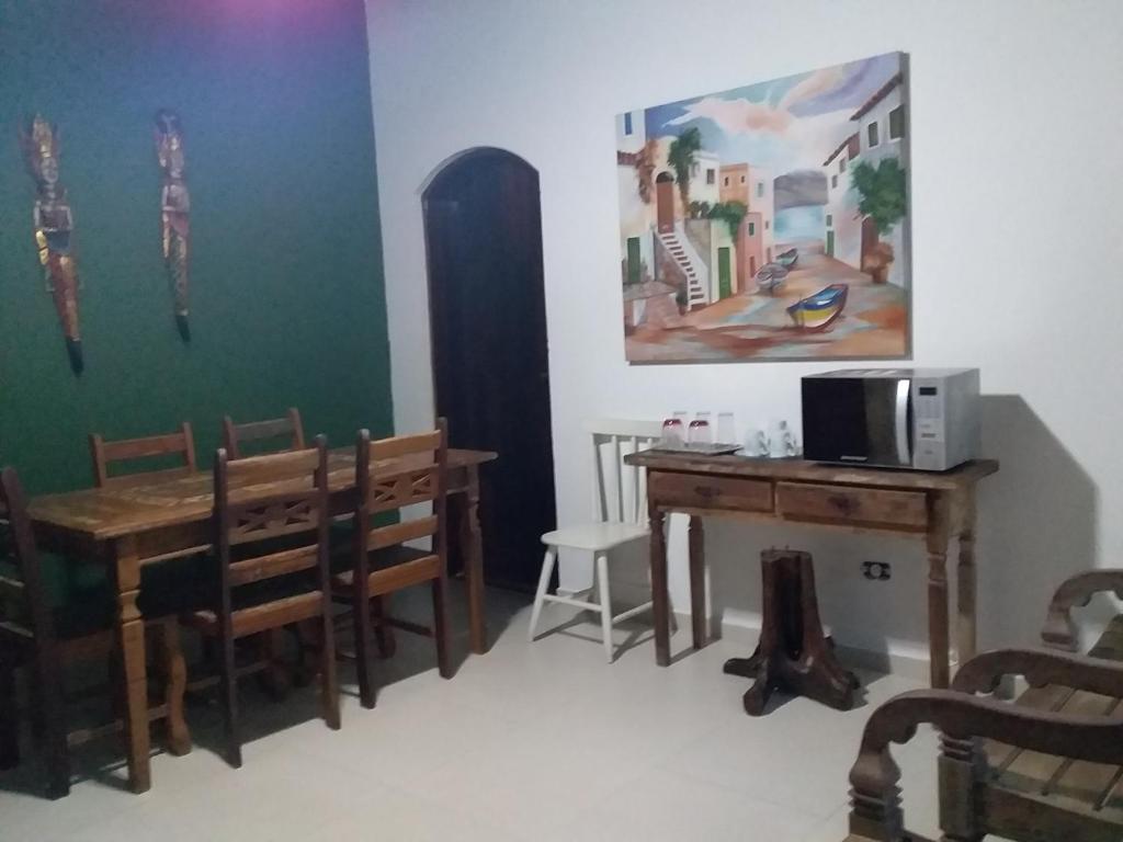  Suites próximo ao rio Jaguareguava em Bertioga