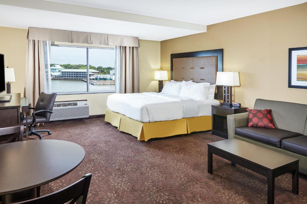 Holiday Inn Express & Suites Sandusky by IHG - Chambre Lit King-Size - Non-Fumeurs