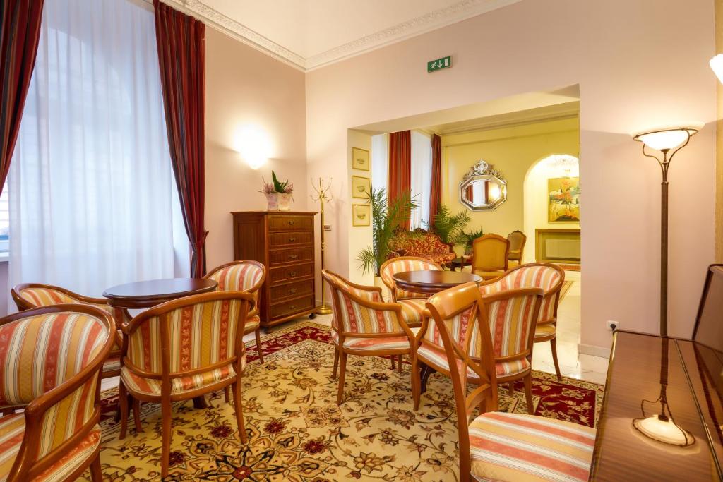 Hotel St George - Czech Leading Hotels - Resim 11