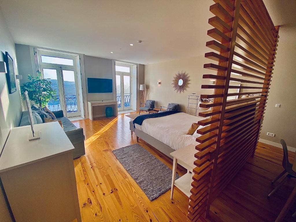 Vitoria's Terrace Apartments - 15