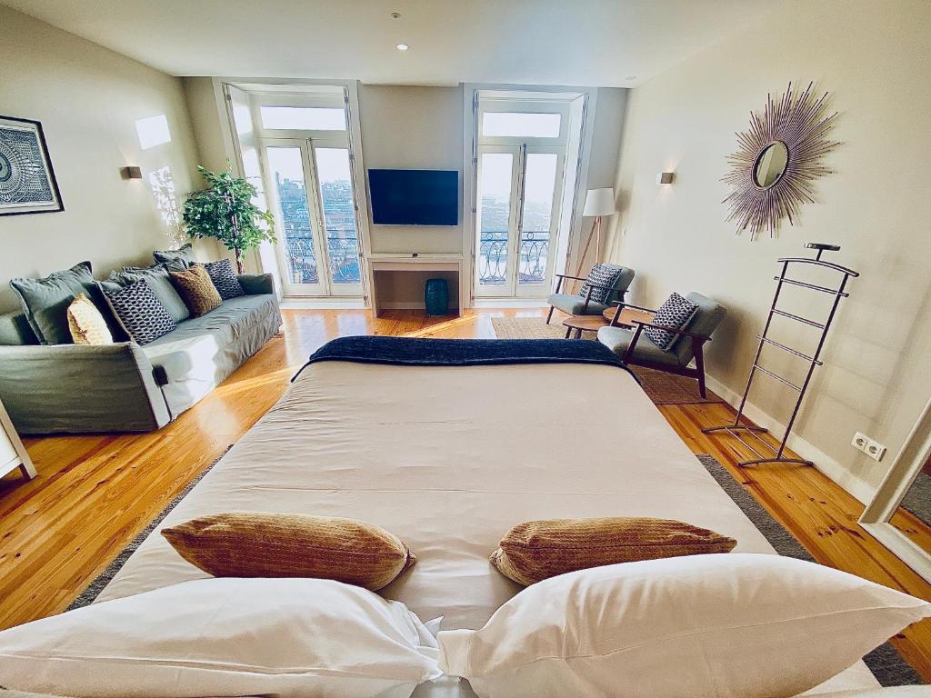 Vitoria's Terrace Apartments - 13