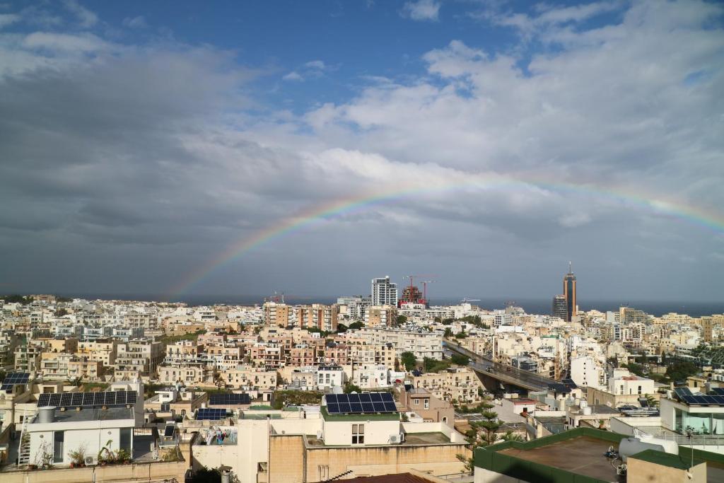 Escape to St Julians - 6