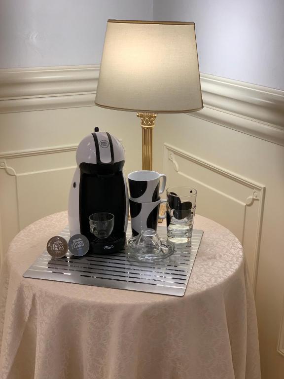 Simon's Guest House Rome - Deluxe Suite With Spa Bath