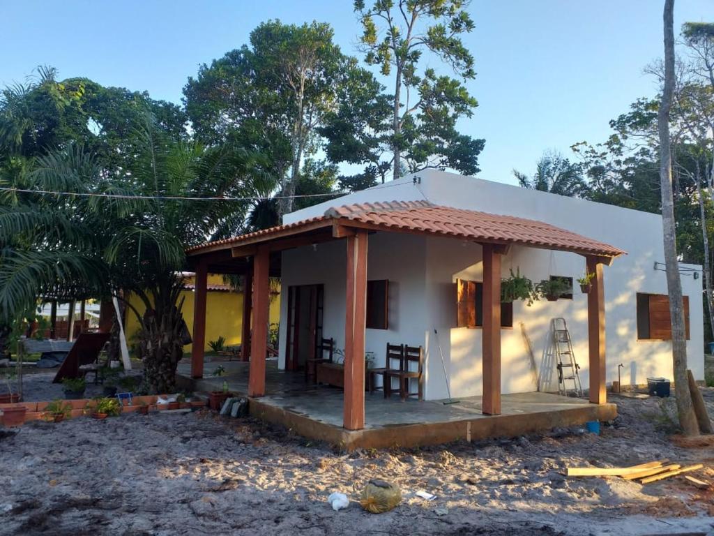 Casa Recém construída (praia de Pratigi) Universo Paralello