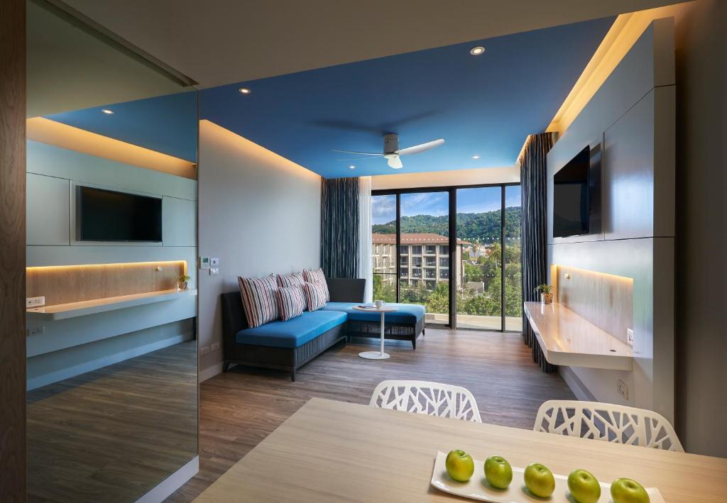 OZO Phuket - Resim 5