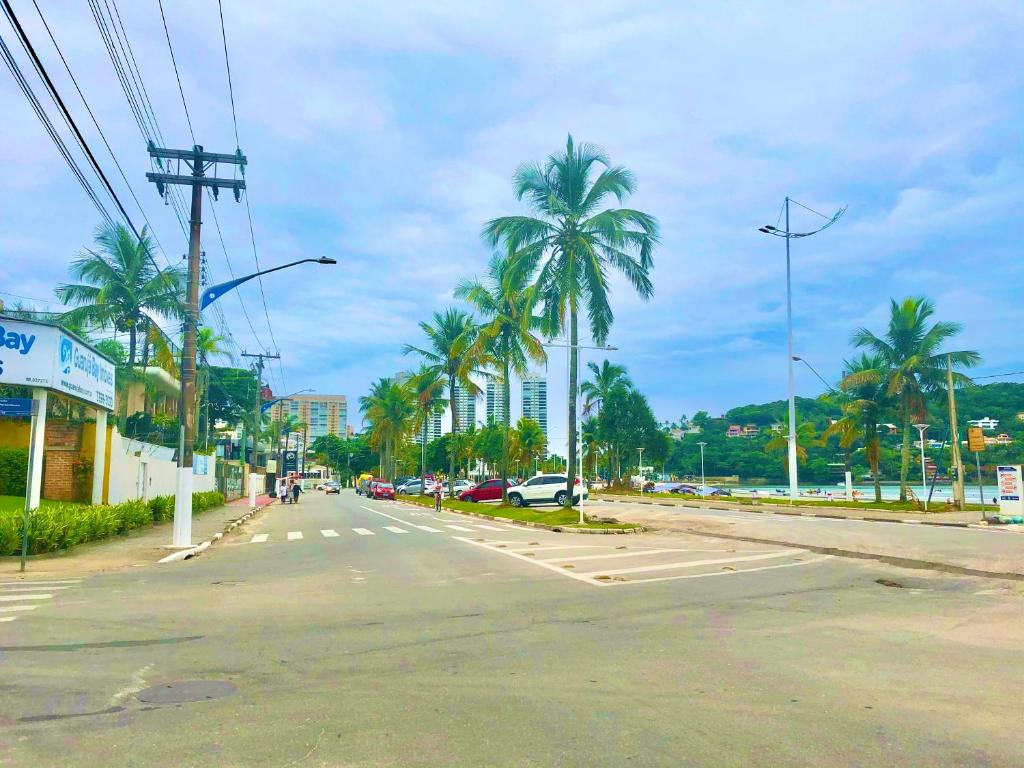  Coimbra Guarujá - Apartamento Beira Mar - Praia Enseada - 150m Praia