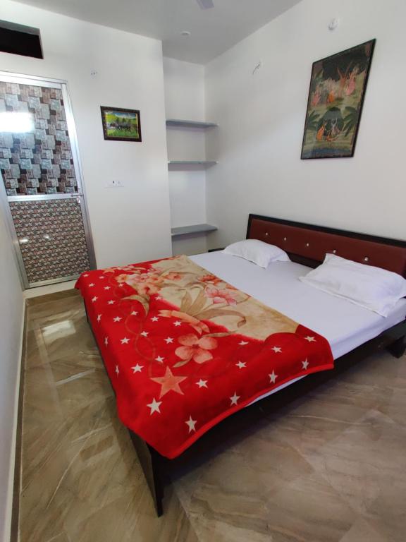 Varah Square Guest House - Deluxe Double Room