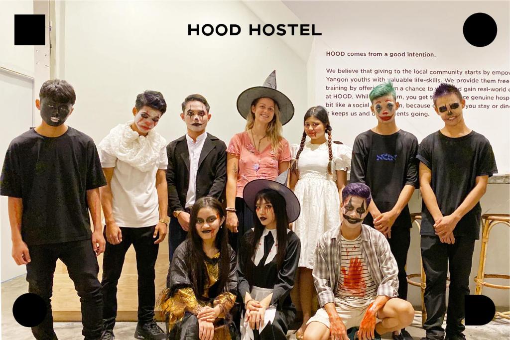 Hosté ubytování HOOD Hostel