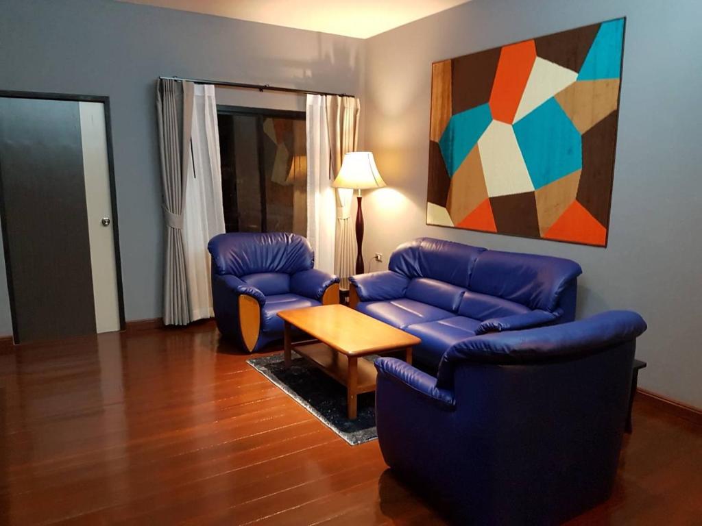 Posezení v ubytování Banpu Resort Trat