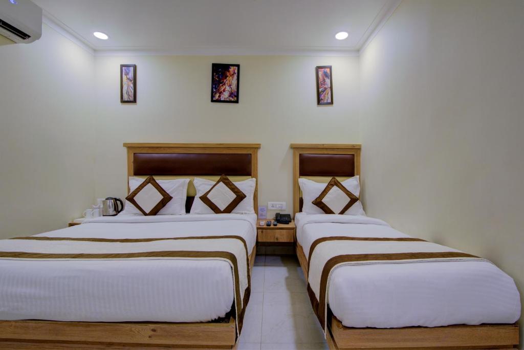 Hotel Amar International photo