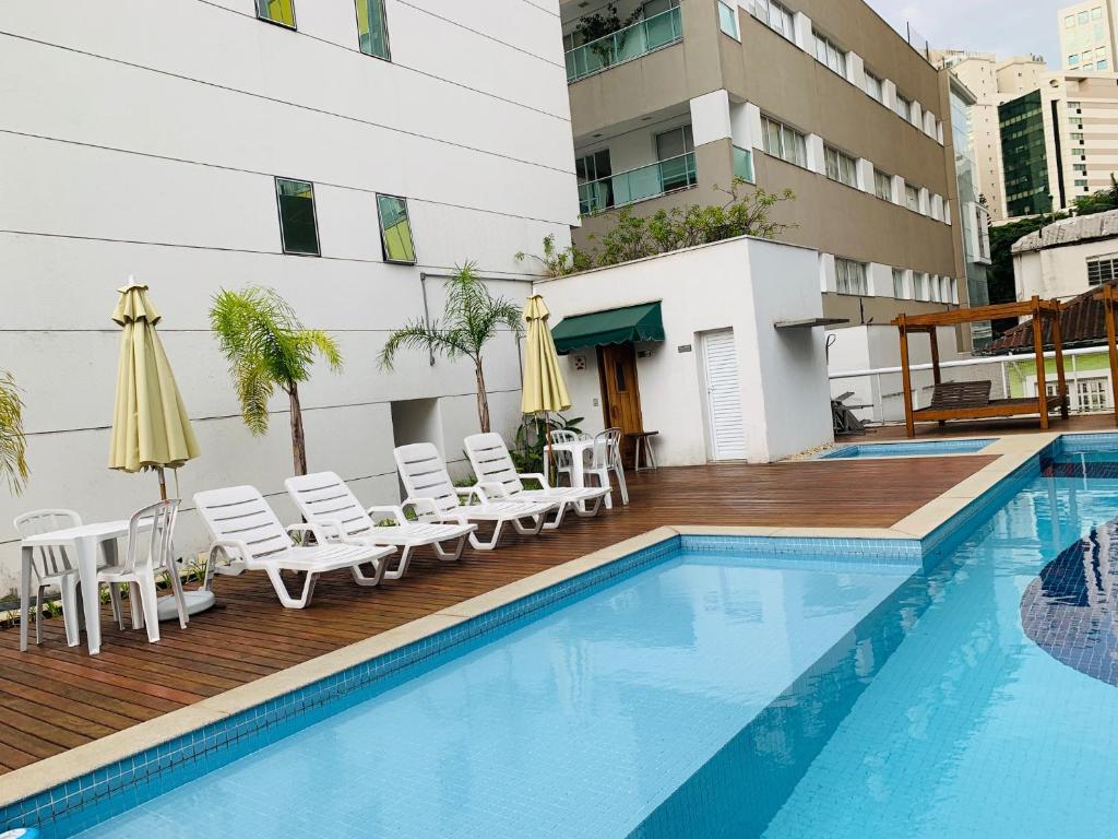  Apartamento a 200 metros da Paulista com AC