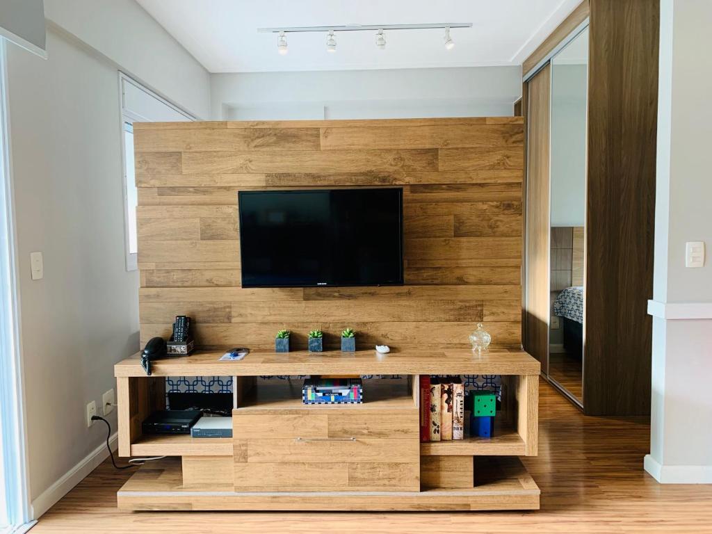  Apartamento a 200 metros da Paulista com AC