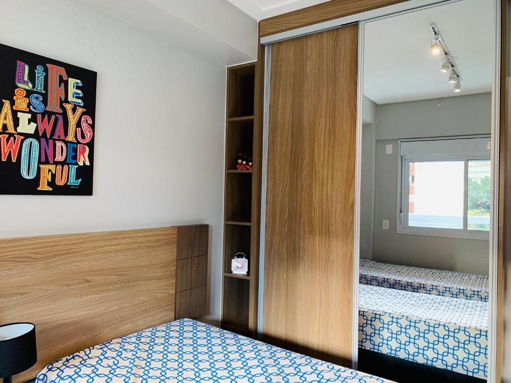  Apartamento a 200 metros da Paulista com AC