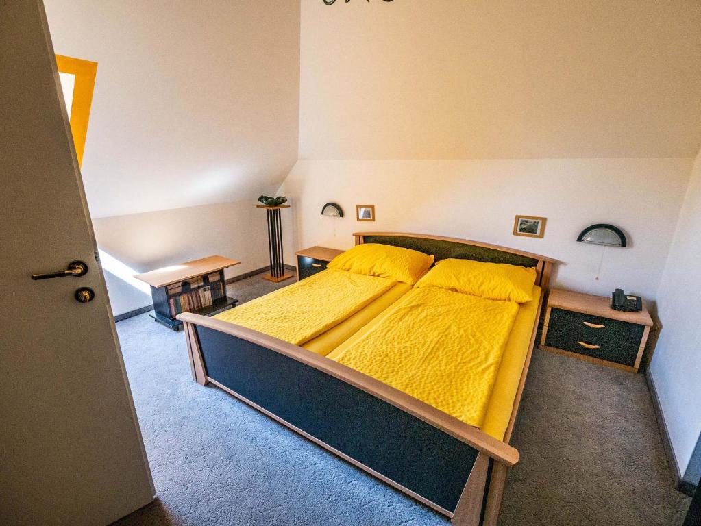 Postel nebo postele na pokoji v ubytování Gästehaus Pointner