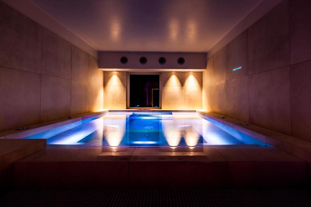 Bazén v ubytování SeeBay Hotel nebo v jeho okolí