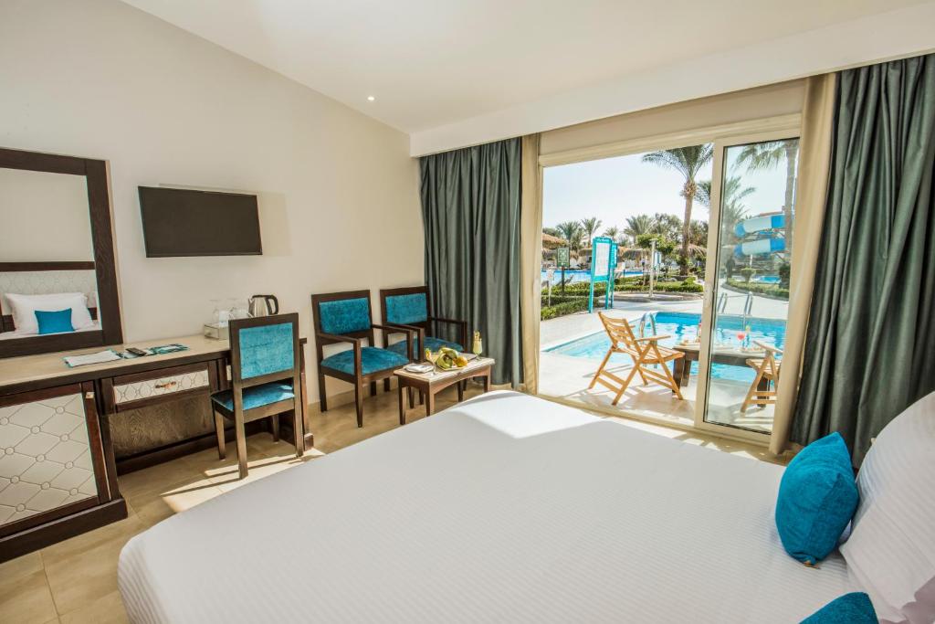 Sunrise Aqua Joy Resort - 7