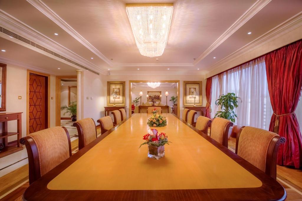Gallery image of Corniche Hotel Abu Dhabi in Abu Dhabi
