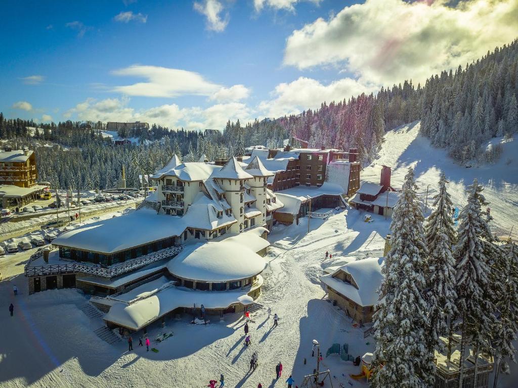 an aerial view of a resort in the snow at Termag Hotel Jahorina in Jahorina