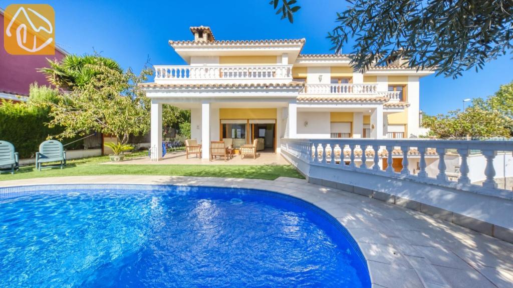 Lloret de Mar Villa Sleeps 10 Pool WiFi, Lloret de Mar ...