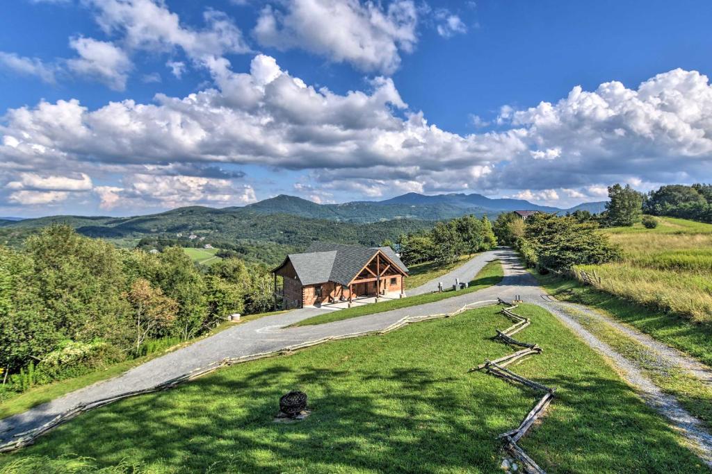 High Gravity Banner Elk Custom Chalet with Views! - Casa De Vacaciones