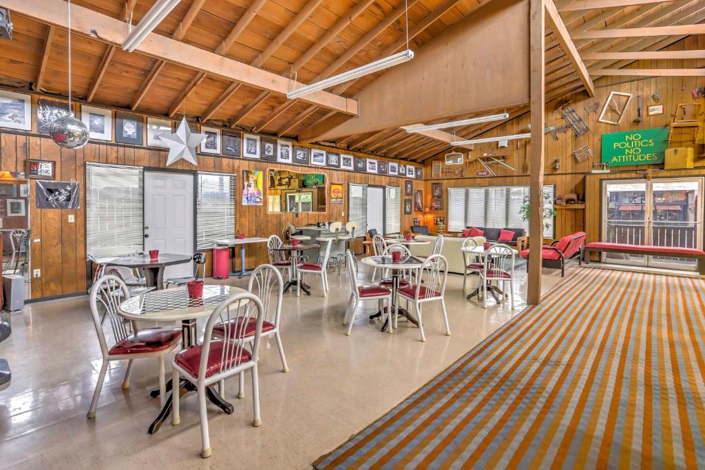 Enormous Mountaintop Marble Falls Home with Fire Pit!, Marble Falls