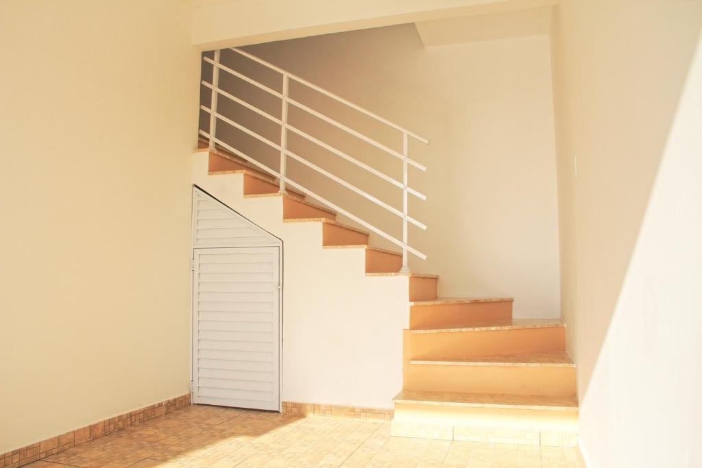  Casa Nova e Confortável Próxima à Praia