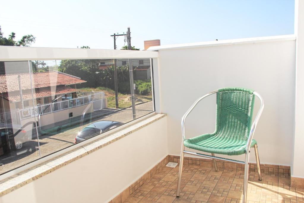  Casa Nova e Confortável Próxima à Praia