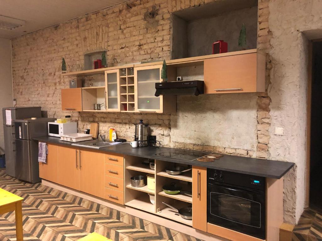 Kuchyň nebo kuchyňský kout v ubytování Rock'n'hostel