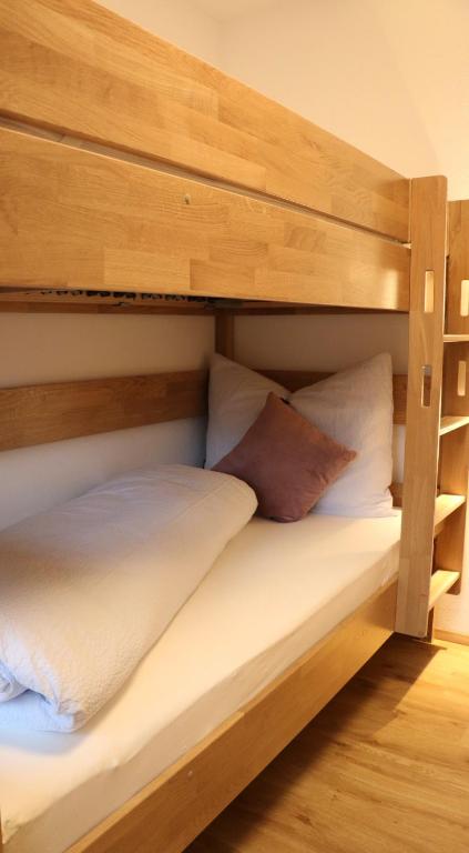 Postel nebo postele na pokoji v ubytování Ferienhaus Raich
