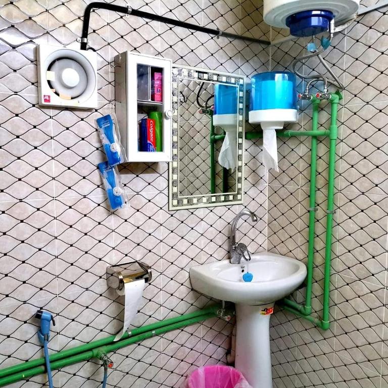Koupelna v ubytování Sehma Guest House بيت السحمه للضيافه