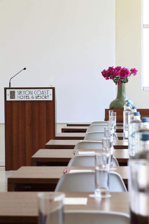 Konferenční prostory v ubytování Sikyon Coast Hotel And Resort