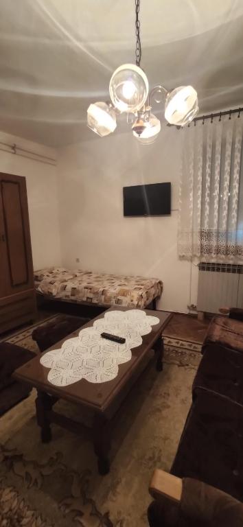Guesthouse Tanja - Standard Double Room With Shared Bathroom