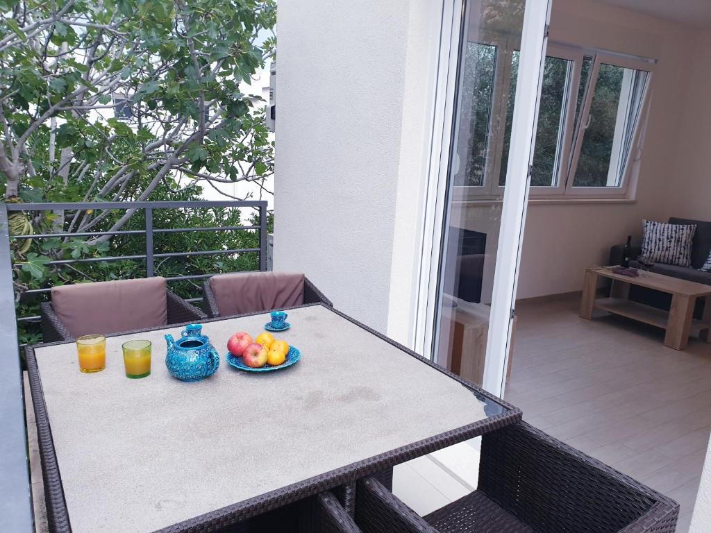 Balkón alebo terasa v ubytovaní Apartments Ellie