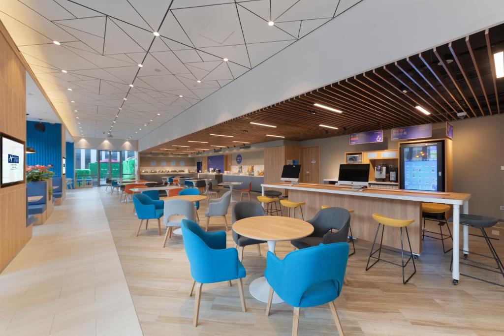 Holiday Inn Express Shanghai Huijin An Ihg Hotel 上海市 21年 最新料金 Holiday Inn Express Shanghai Huijin An Ihg Hotel 上海市 21年 最新料金