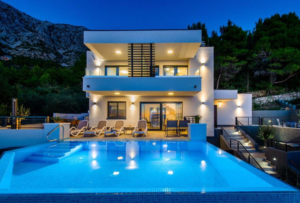 Villa Leona a luxury villa near Makarska, heated pool - Villa Avec Piscine Privée