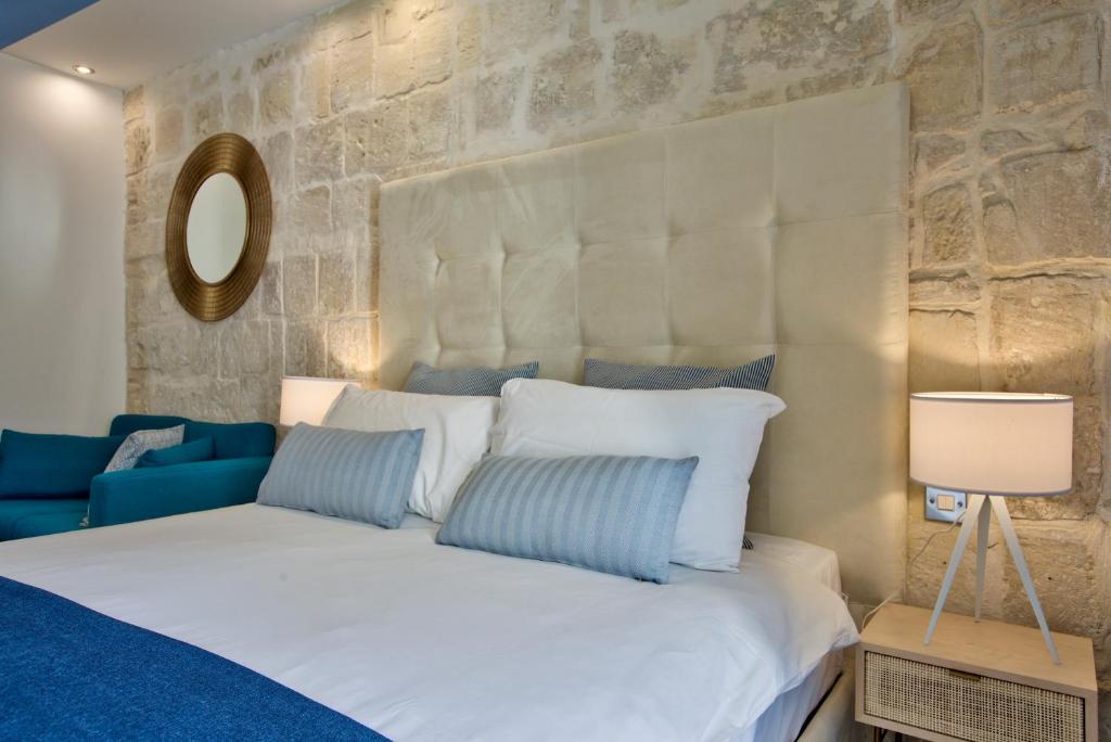 Barrakka Suites - 14