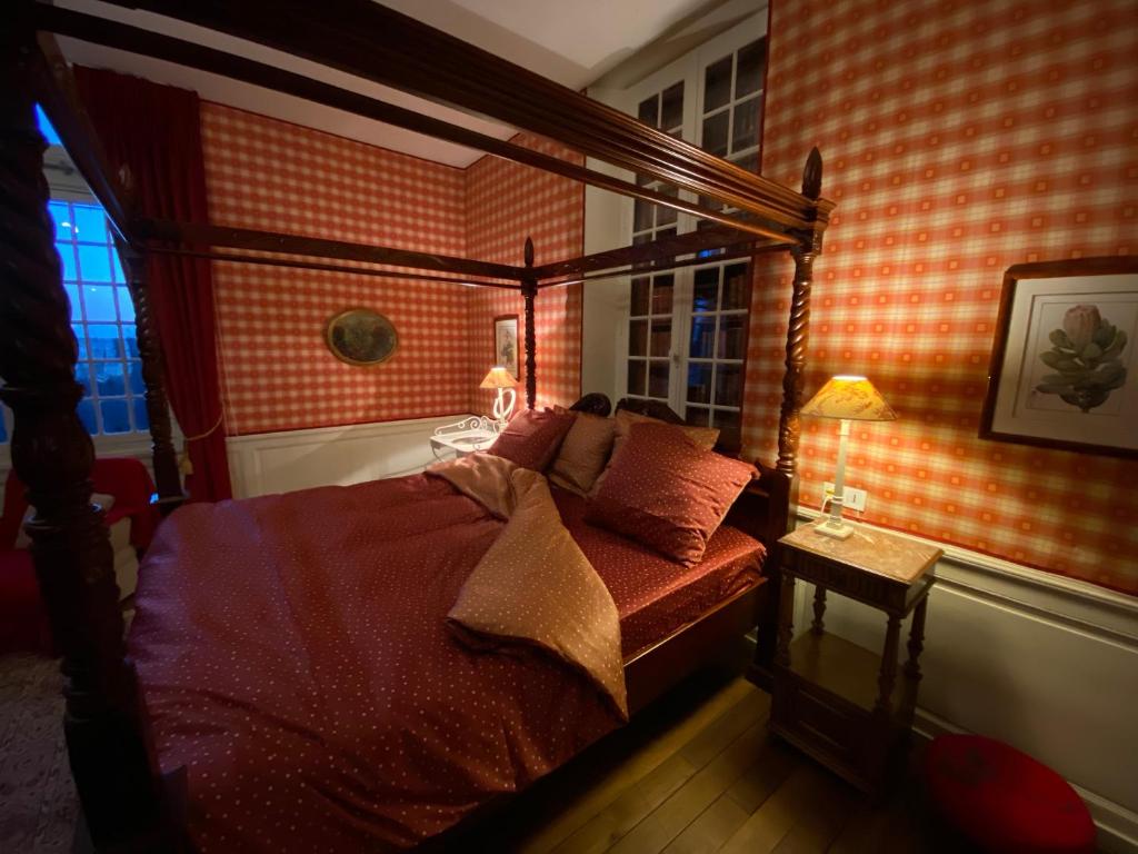 Postel nebo postele na pokoji v ubytování Le Castel Ecossais