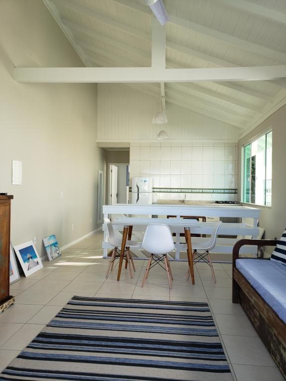  Apartamento Bombinhas